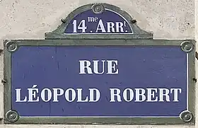Voir la plaque.