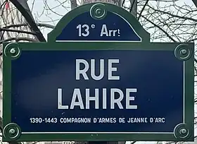Voir la plaque.