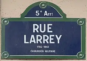 Voir la plaque.