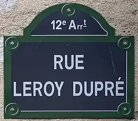 Voir la plaque.