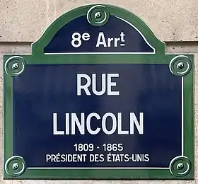 Voir la plaque.