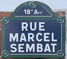 Voir la plaque.