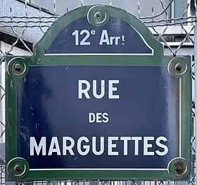 Voir la plaque.