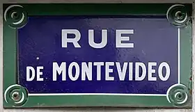 Voir la plaque.