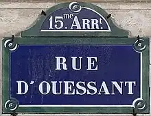 Voir la plaque.