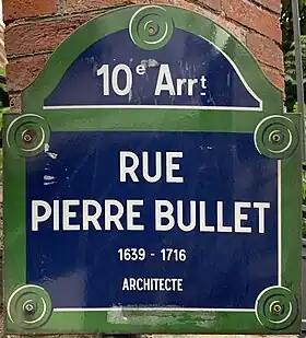 Voir la plaque.