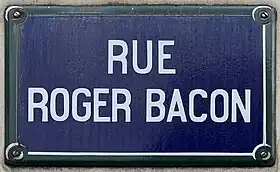 Voir la plaque.