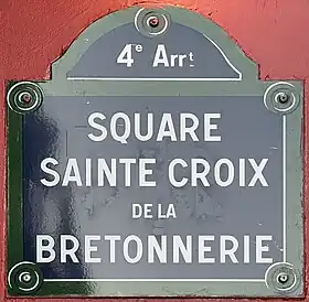 Voir la plaque.