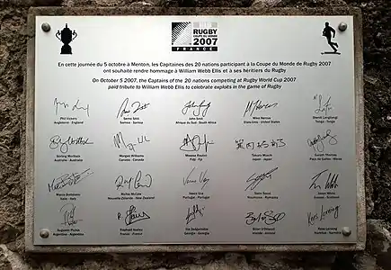 Plaque commémorative apposée à l'occasion de la Coupe du monde de rugby en 2007 se déroulant en France.