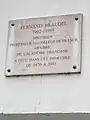 No 59, plaque en hommage à Fernand Braudel .