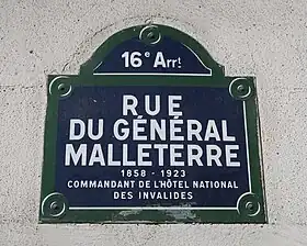 Voir la plaque.