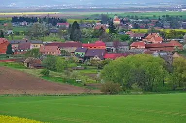 Vue du village depuis le belvédère de Vitčice.