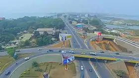 Graffiti d’Almamy Samory  Touré sur le pont 8 Novembre