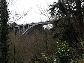 Vue du pont de la vallée du Gouédic.