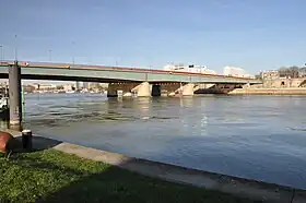 Vue du nouveau pont de Sèvres.
