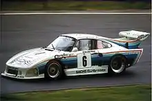 La Porsche 935 de Fitzpatrick / Barbour / Plankenhornthumb, deuxièmes aux 1 000 kilomètres du Nürburgring en 1980;