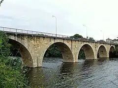 Le pont de Couze vu depuis Port de Couze.