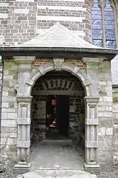 Le portail actuel qui date de 1937 (Les visites se déroulent le dernier dimanche des mois de mai et d’aout).