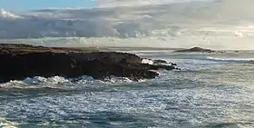 L'île de Pessegueiro, vue depuis Porto Covo, un jour d'hiver
