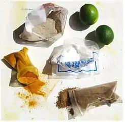 Citron, sel, poivre, cumin et curcuma.