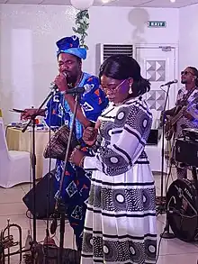 Jah Baba en prestation au Majestic Cotonou