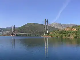 Pont Ingénieur Carlos Fernández Casado, barrage du Barrios de Luna