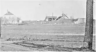 La remise en état du puits.