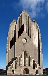 Façade de l'église de Grundtvig