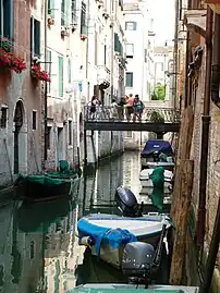 Ponte del Forner detto de Sant'Antonio reliant calle longa et Calle del Cristo