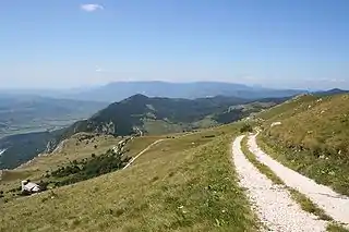 Sur le Nanos. Vue vers le Hrušica.
