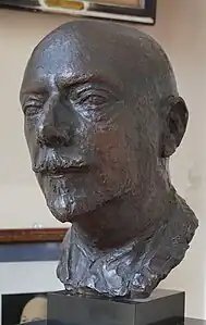 Son buste au Musée des Moulages.