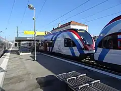 Stadler FLIRT RABe 522 en unité multiple assurant un service de la ligne L2 du Léman Express en provenance d'Annecy et à destination d'Annemasse.