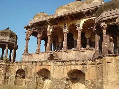 Palais à l'intérieur du fort