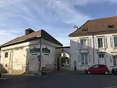 Champagne GH Martel ancienne brasserie Tourelle puis Gouverneur.