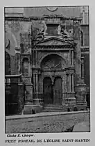 État du XIXe siècle, accolé à l'église.