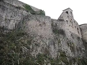 Le mur du donjon.