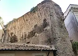 Partie nord-est de la rotonde, conservée sur toute sa hauteur.