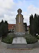 Le monument aux morts.