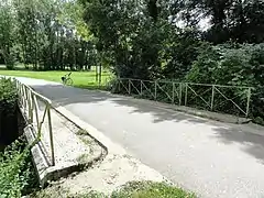 Pont sur le Durteint, localité Rouilly.