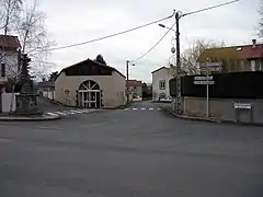 D 423 vers la gare de Pontmort.