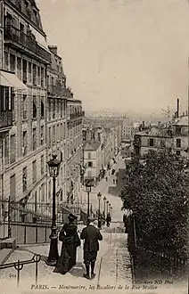 Rue Muller, vue depuis les escaliers de la butte Montmartre, au début du XXe siècle