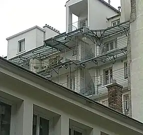 Passerelles du no 11.