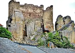Ruines du château de Quérigut.