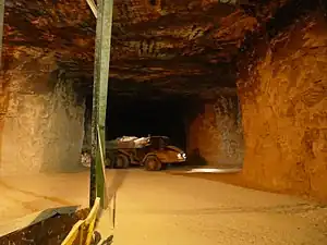 Carrière souterraine de chaux à Saint-Astier.