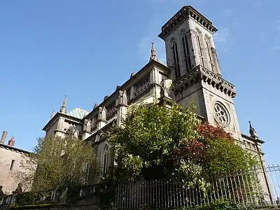 Vue extérieure de la basilique.