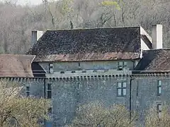 La partie supérieure du logis.