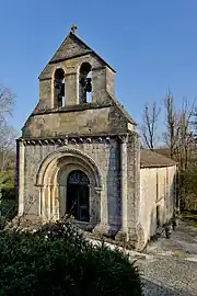 Façades nord-ouest (portail) et sud-ouest