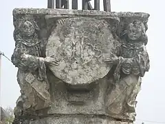 Détail de la croix.