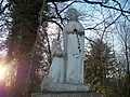Statues de Notre-Dame de Lourdes et de sainte Bernadette.