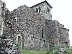 Le mur sud de la nef construit avant 980